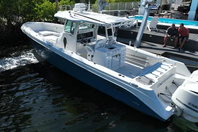 Everglades 350 Center Console