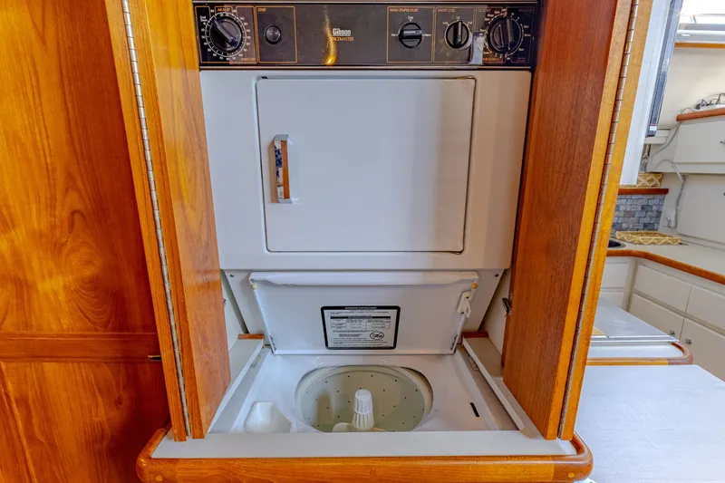 Paradise Yacht Photos Pics 