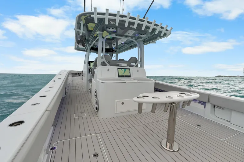  Yacht Photos Pics Futuristic Freeman 47 boat on ocean, featuring sleek design and advanced navigation system, year 2099.