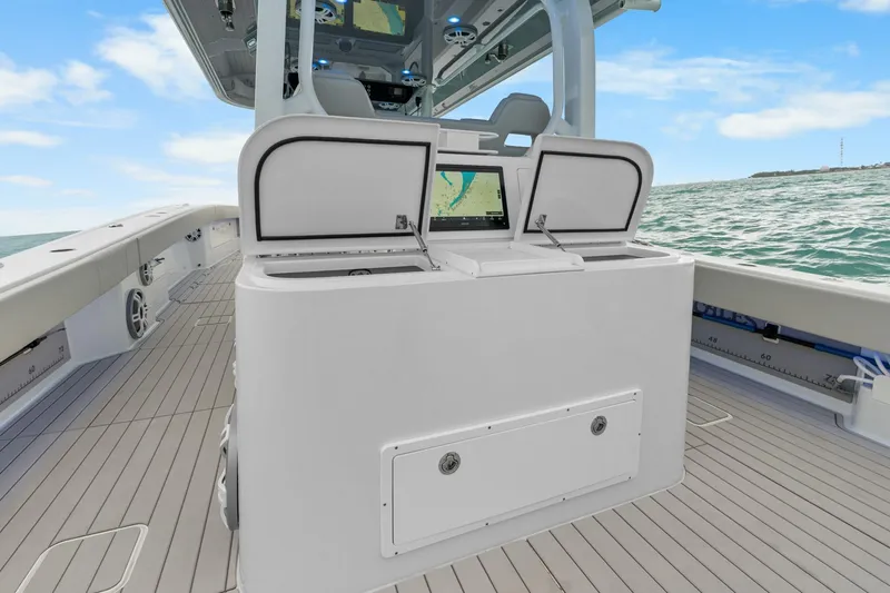  Yacht Photos Pics Freeman 47 boat interior with navigation system, 2099 model, on open water.