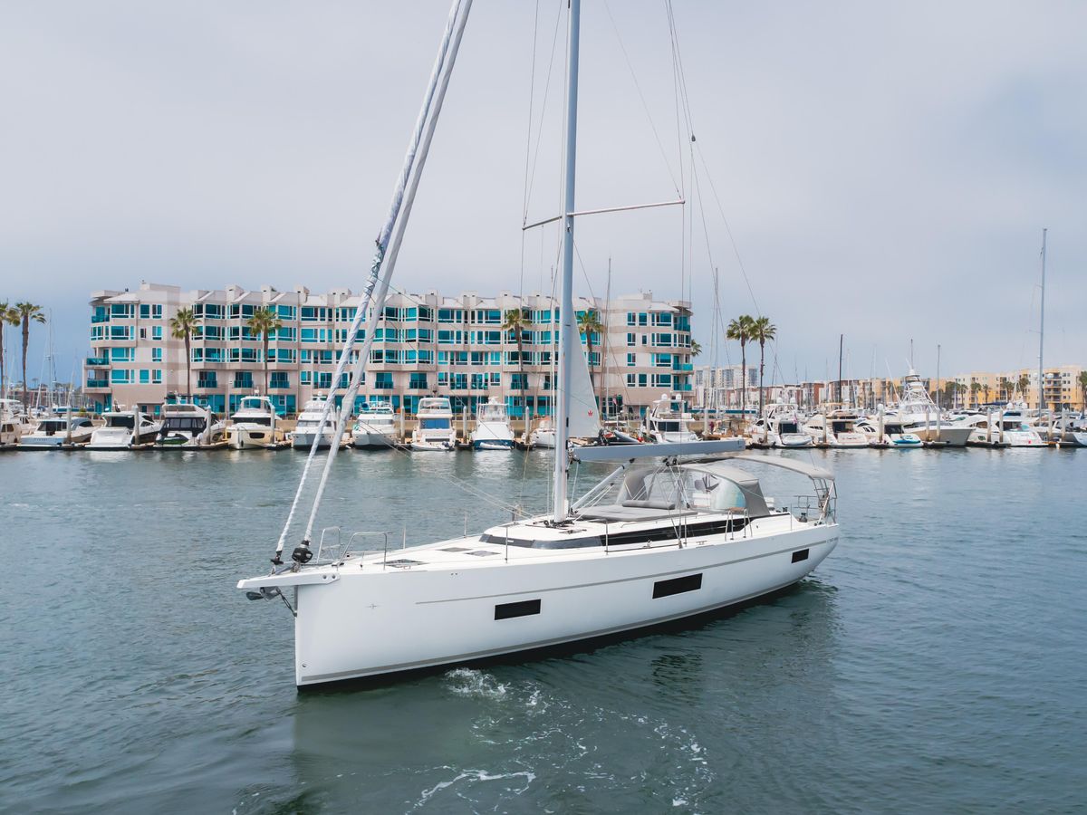 2021 Bavaria 50 