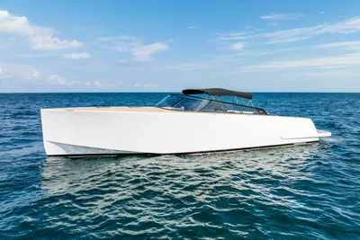 VanDutch 48