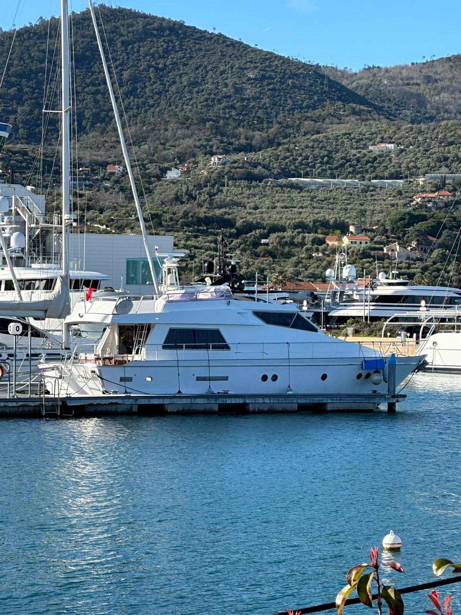 1985 Sanlorenzo Compact 15