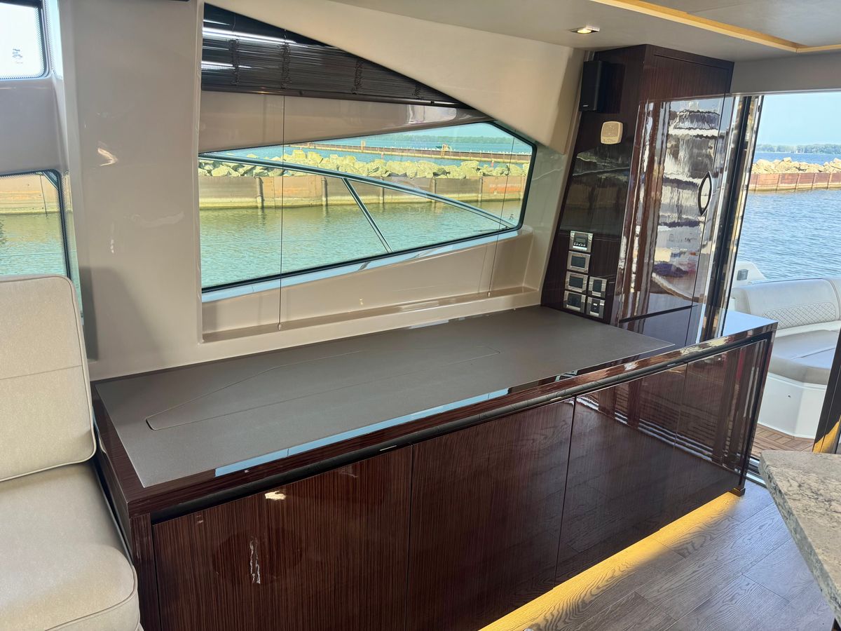 2019 Sea Ray 55 