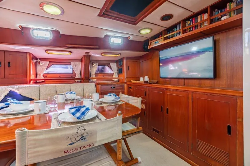 Mustang Yacht Photos Pics 