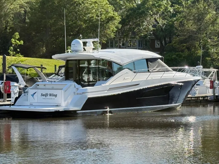 Swift Wing Yacht Photos Pics 