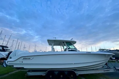 Boston Whaler 380 Outrage