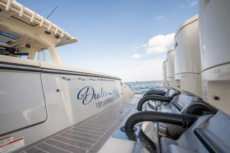 Dealership II Yacht Photos Pics 2023 Scout 530 LXF boat with multiple engines, ocean view, Fort Lauderdale.