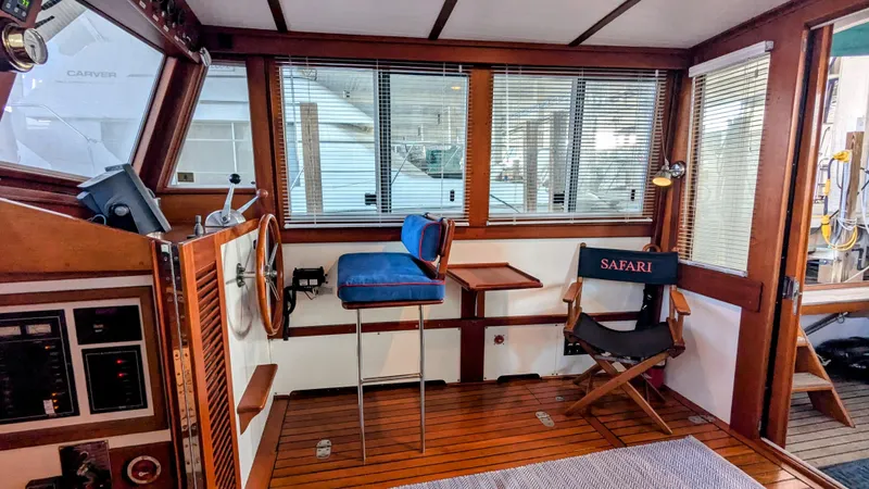 Safari Yacht Photos Pics Interior of 1990 Stanley Downeast Lobster Yacht with wooden flooring and seating.