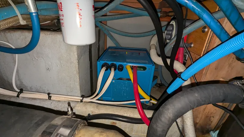 Safari Yacht Photos Pics 