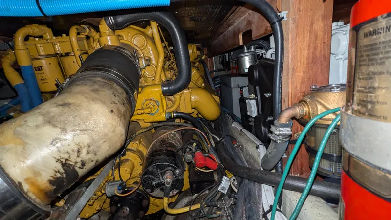 Safari Yacht Photos Pics 