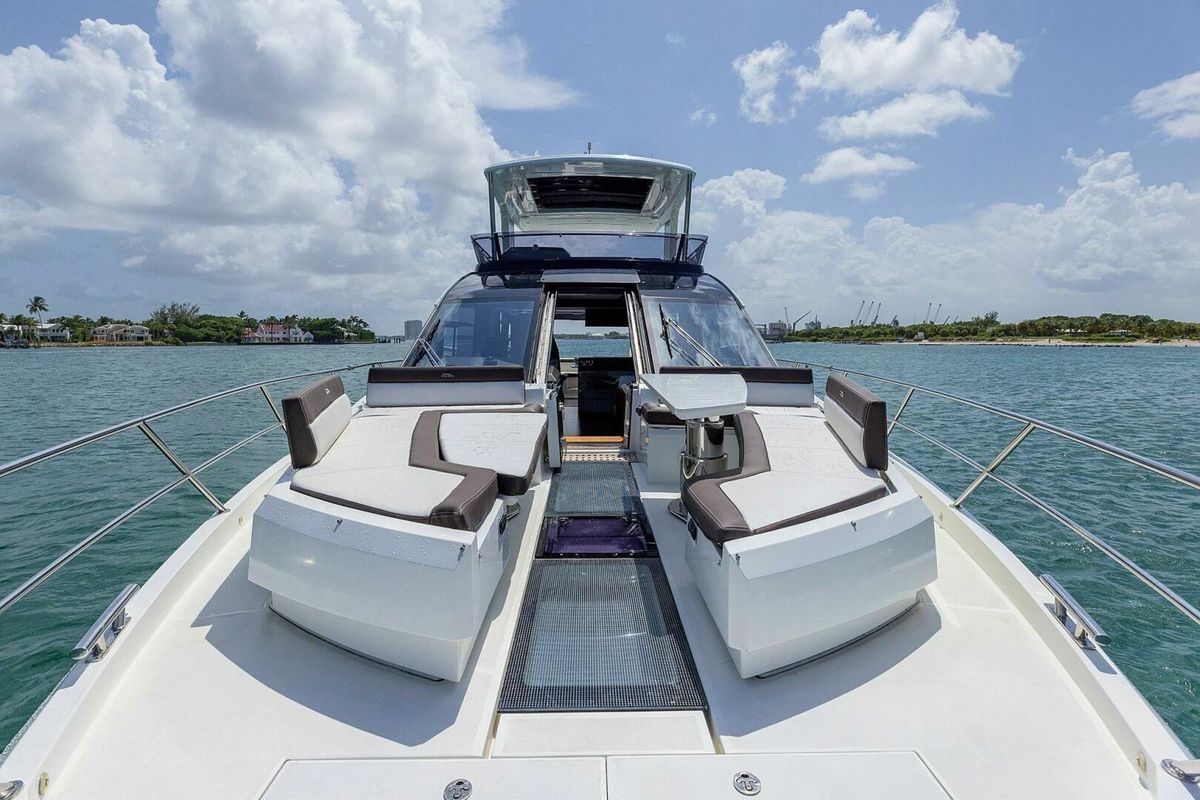 2019 Galeon 64 