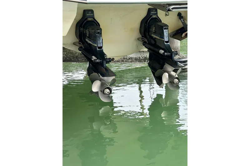 Oceanholic Yacht Photos Pics 2018 Formula 330 Crossover Bowrider dual propellers in calm water.