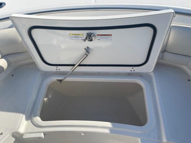 2018 Boston Whaler 330 Outrage