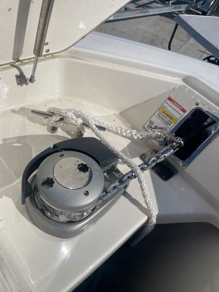 2018 Boston Whaler 330 Outrage