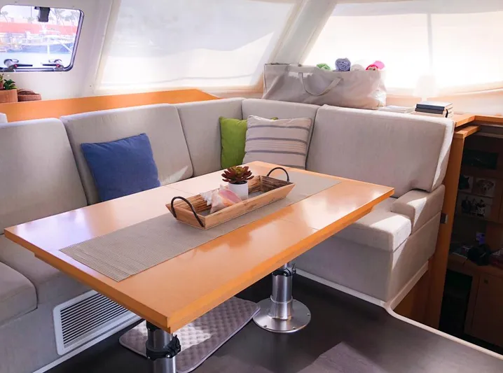 Gemeaux Yacht Photos Pics 