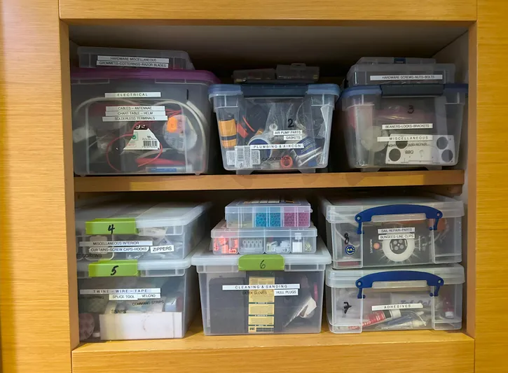 Gemeaux Yacht Photos Pics 