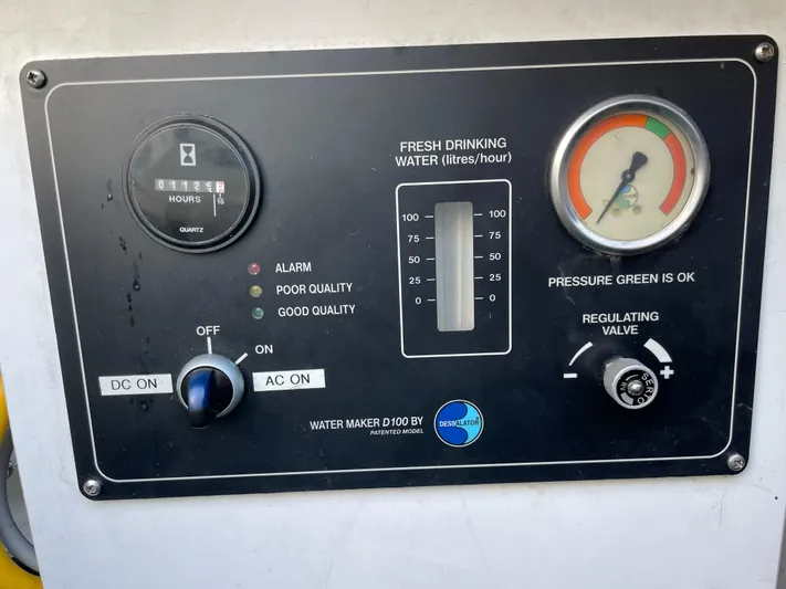 Gemeaux Yacht Photos Pics 