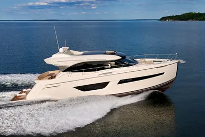 Carver C52 Coupe