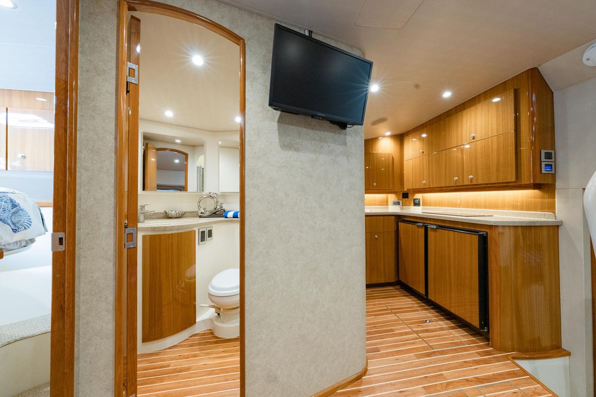 2014 Viking 42 