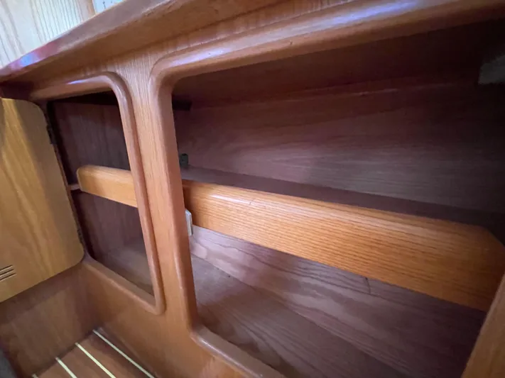 Chandelle Yacht Photos Pics 