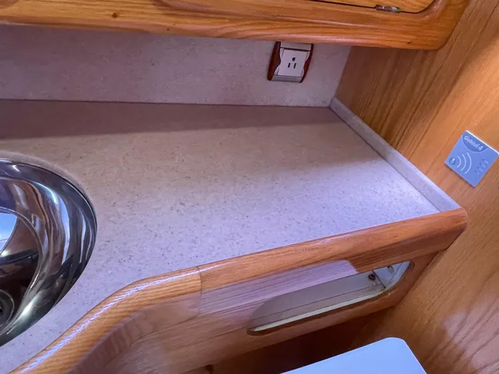 Chandelle Yacht Photos Pics 