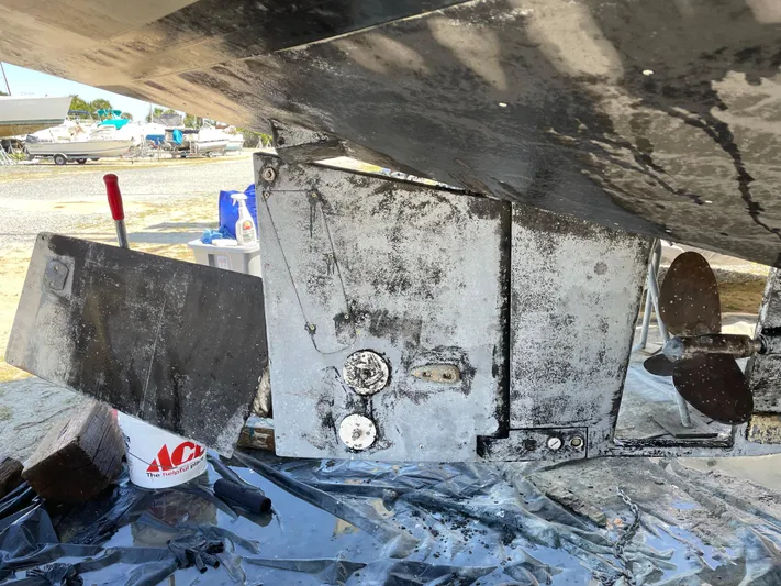 Chandelle Yacht Photos Pics 