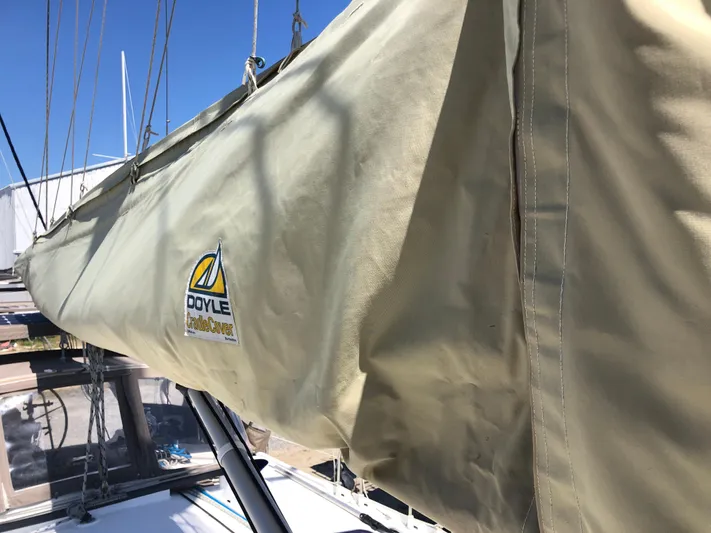 Chandelle Yacht Photos Pics 