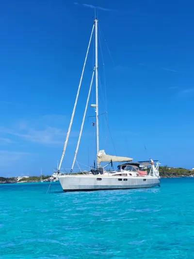 Chandelle Yacht Photos Pics 