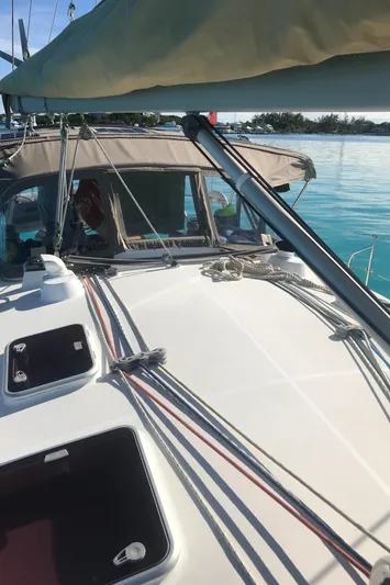 Chandelle Yacht Photos Pics 