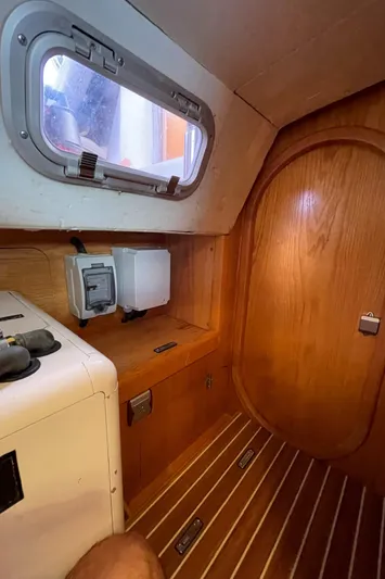 Chandelle Yacht Photos Pics 