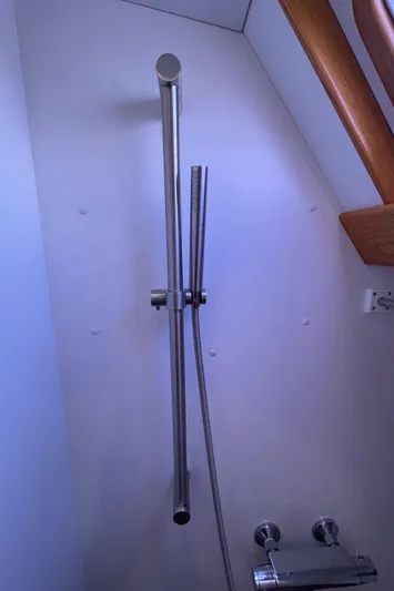 Chandelle Yacht Photos Pics 