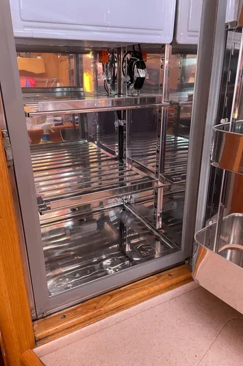Chandelle Yacht Photos Pics Interior view of a 2008 Alubat OVNI 435 yacht refrigerator.
