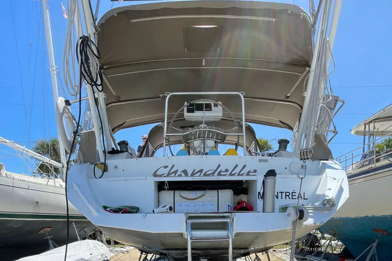 Chandelle Yacht Photos Pics 