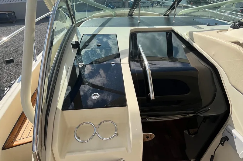  Yacht Photos Pics 2016 Chris-Craft Launch 36 boat interior with sleek design and modern controls.