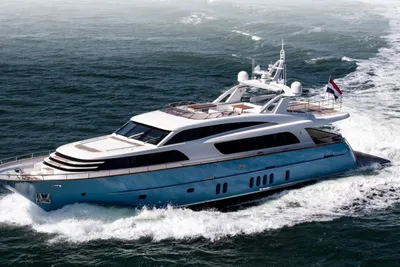 2021 Van der Valk Raised Pilothhouse