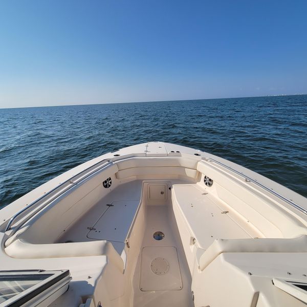 2018 Grady-White Freedom 307
