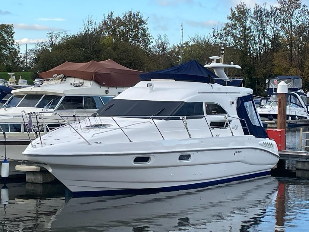 Sealine 330 Statesman | 1996 | 10m - Surrey | Boatshop24