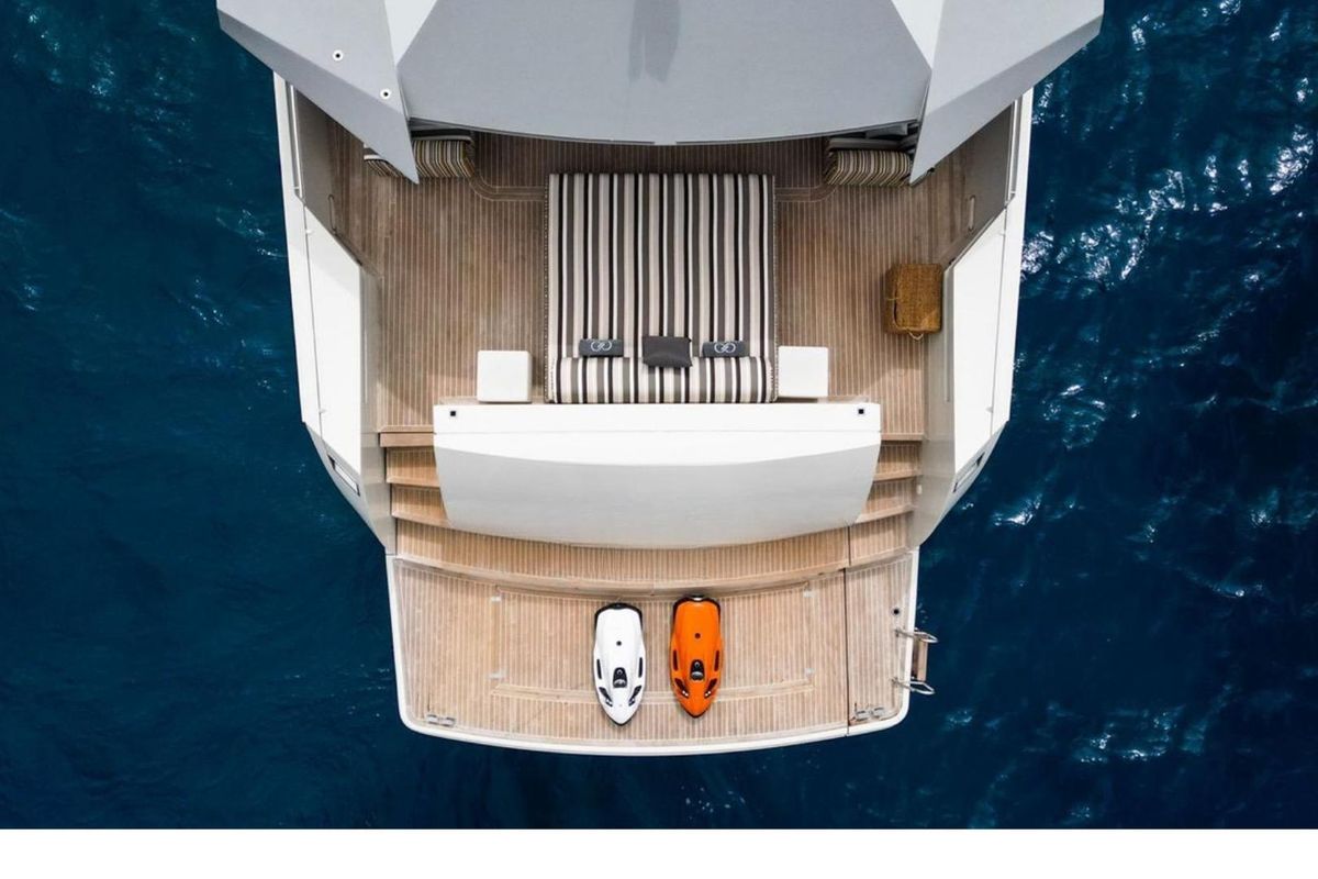 2010 Arcadia Yachts 85 