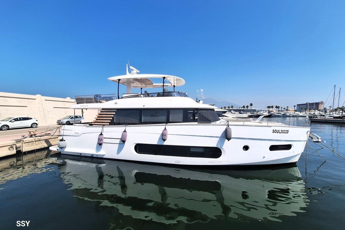 2022 Azimut 66 