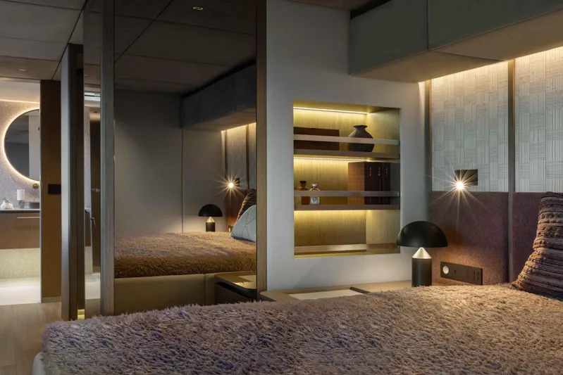 Otoctone Yacht Photos Pics Master Stateroom