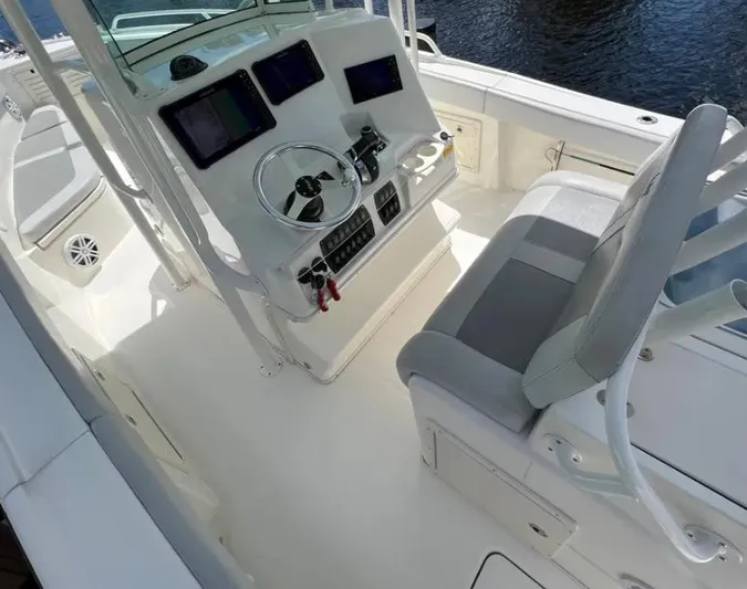 Cryptonite Yacht Photos Pics 