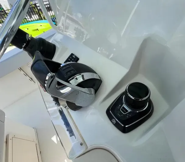 Cryptonite Yacht Photos Pics 