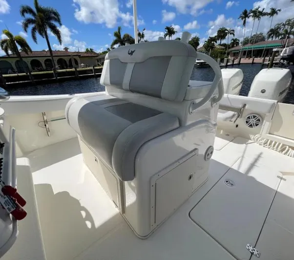 Cryptonite Yacht Photos Pics 