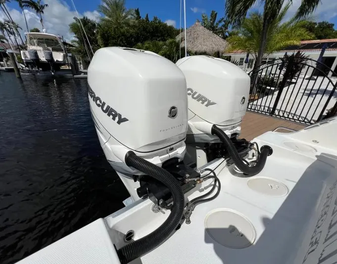 Cryptonite Yacht Photos Pics 