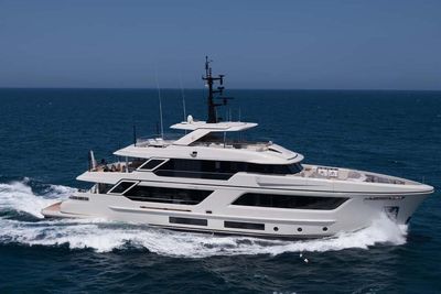 Yacht