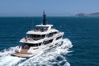 Yacht