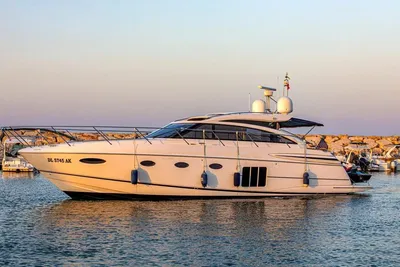 2012 Princess V52