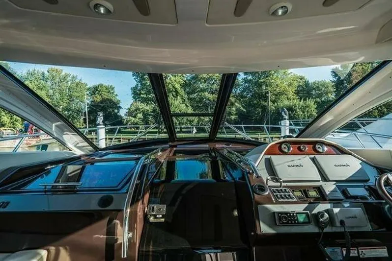 Minutes II Memories Yacht Photos Pics 