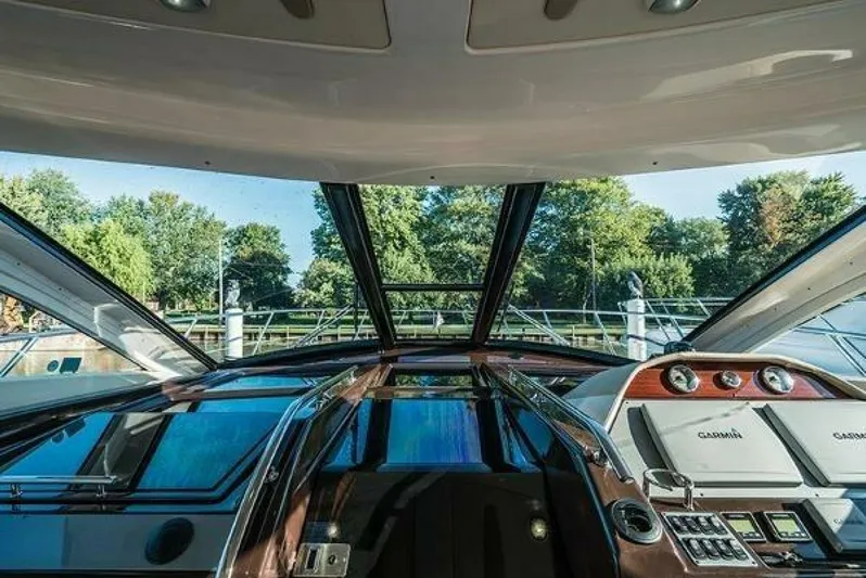 Minutes II Memories Yacht Photos Pics 